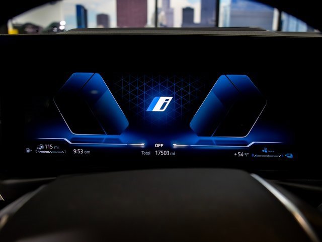 Certified 2024 BMW 330e xDrive w/ Premium Package image 17