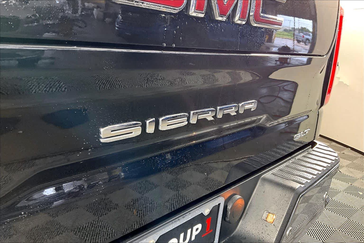 Used 2020 GMC Sierra 1500 SLT RWD image 29