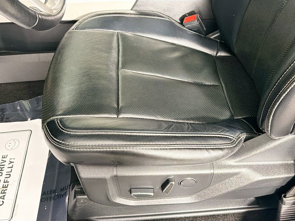 Used 2018 Ford F150 Lariat w/ Equipment Group 502A Luxury image 19