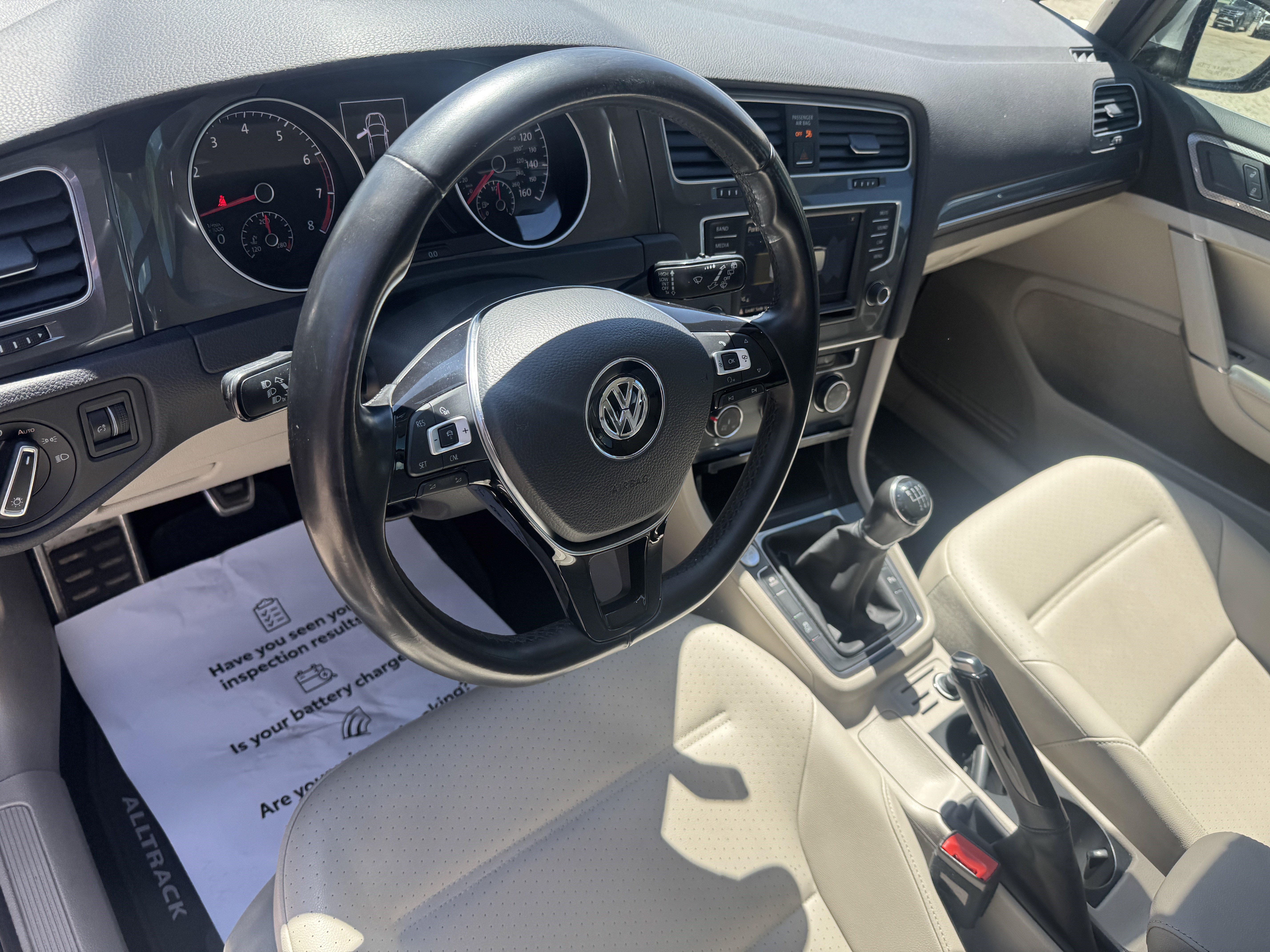 Used 2017 Volkswagen Golf Alltrack SE AWD/4WD image 13