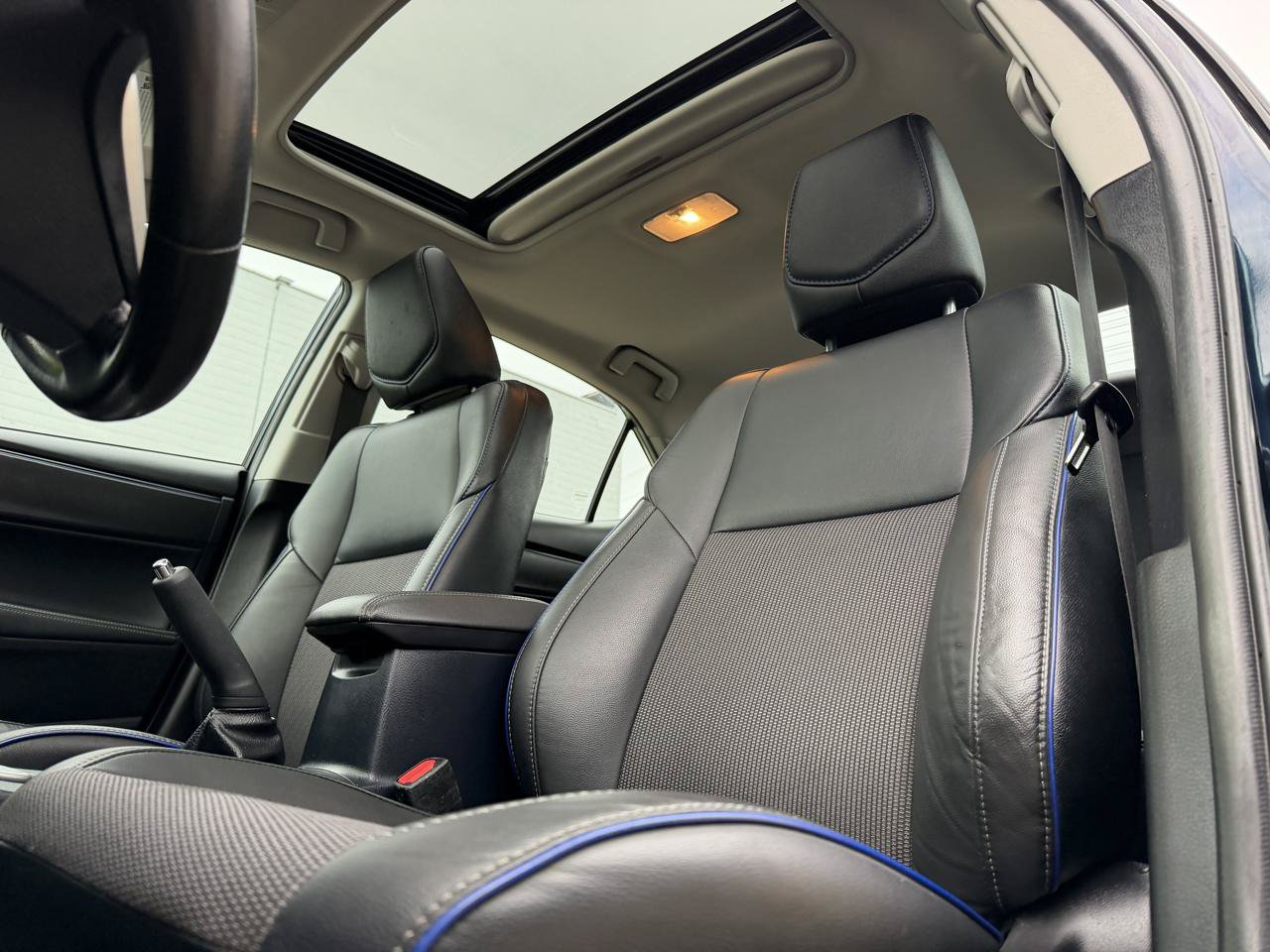 Used 2019 Toyota Corolla SE FWD image 11