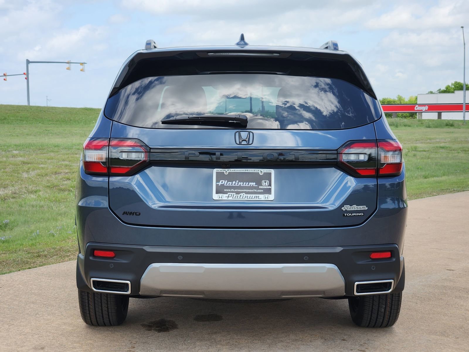 New 2026 Honda Pilot Touring image 8