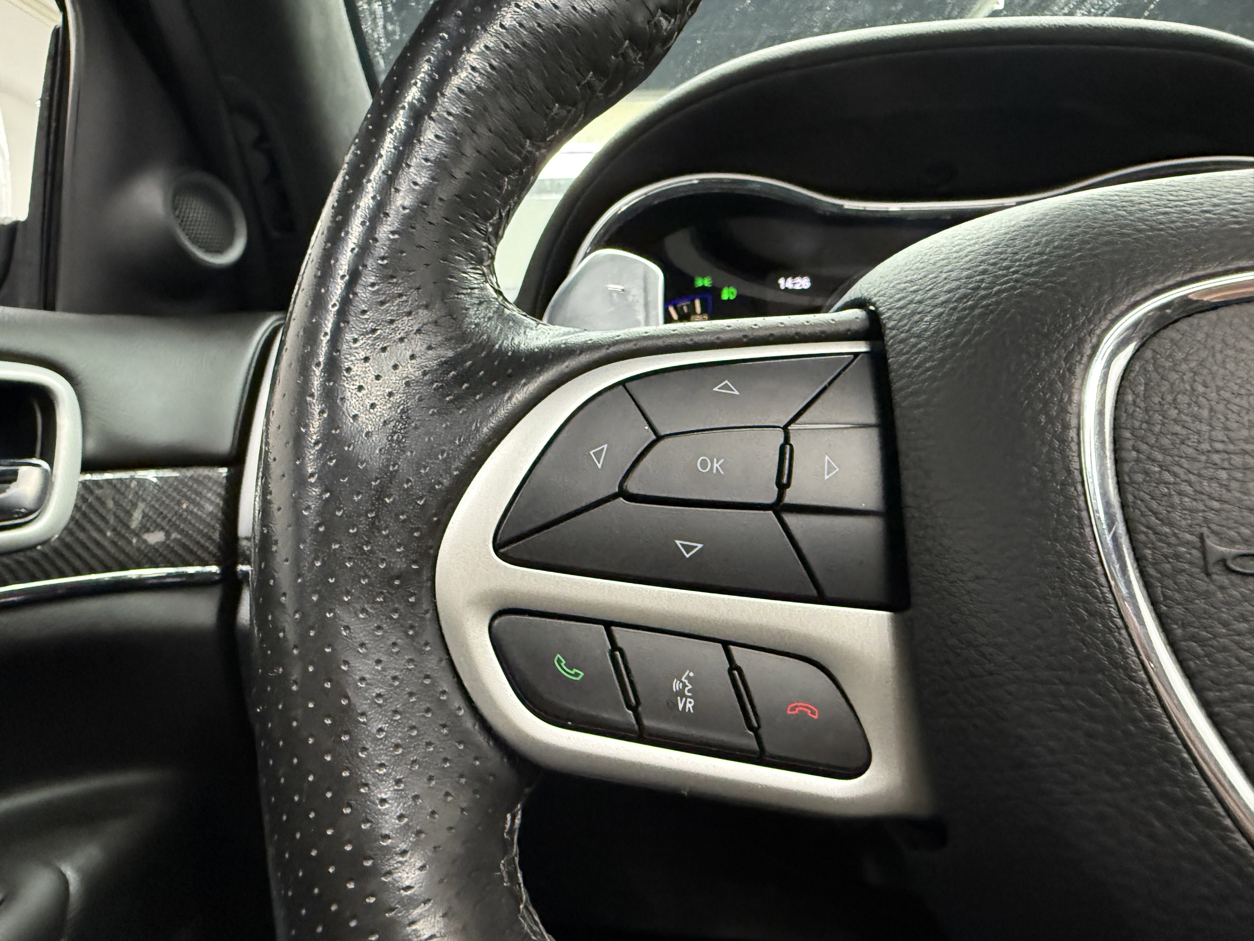 Used 2021 Jeep Grand Cherokee SRT image 13