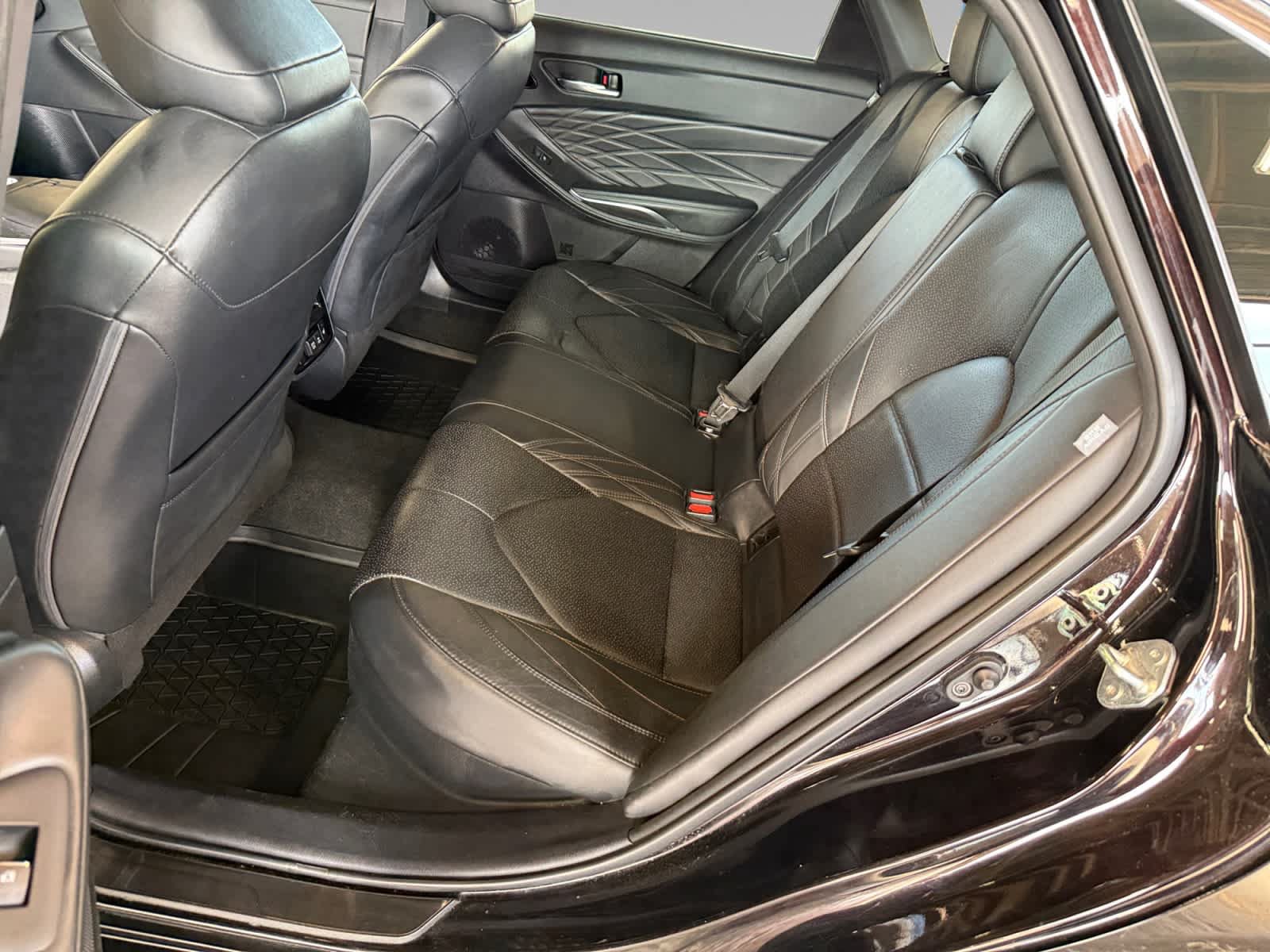 Used 2022 Toyota Avalon Limited w/ Advanced Safety Package FWD image 22