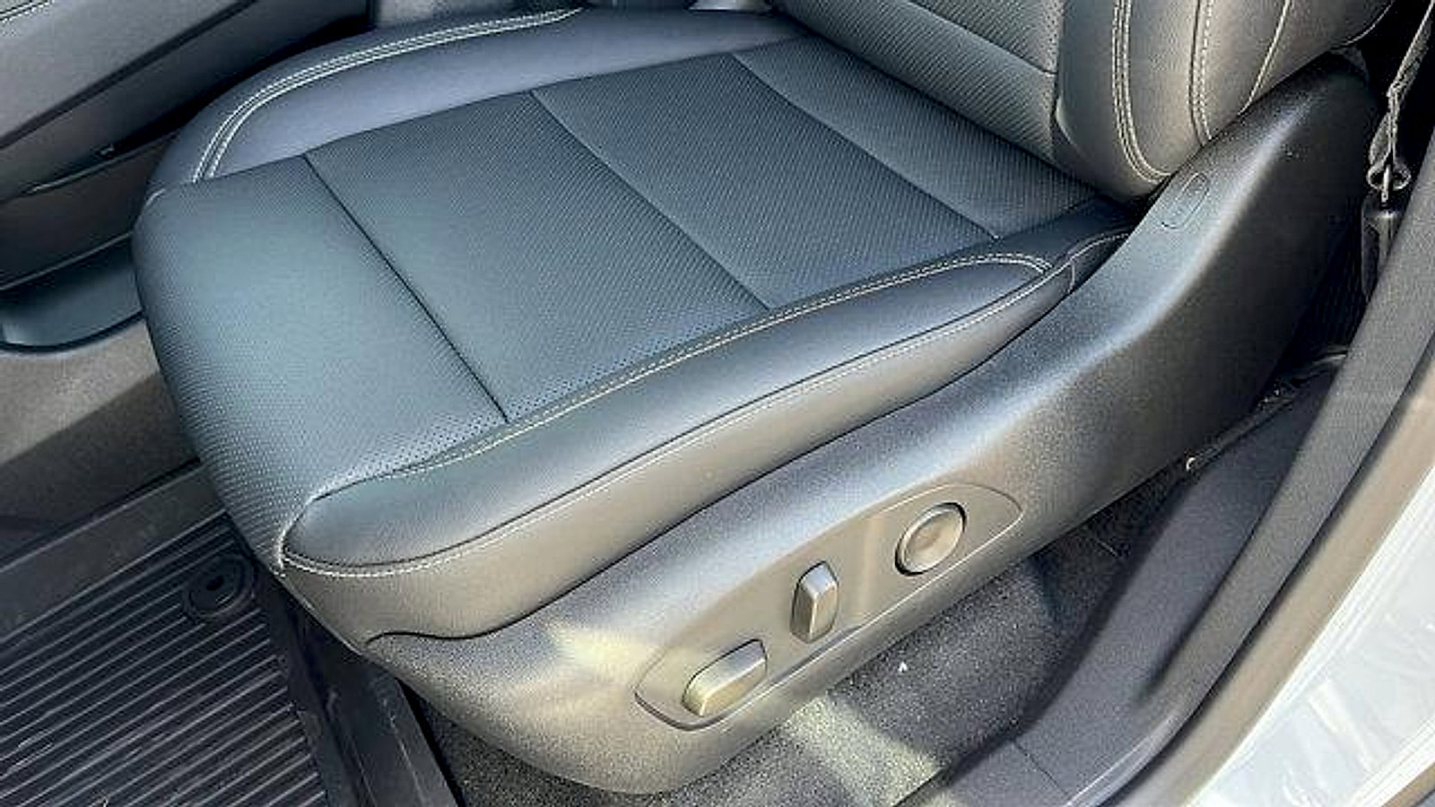 New 2026 Chevrolet Traverse LT w/ Midnight/Sport Edition image 18