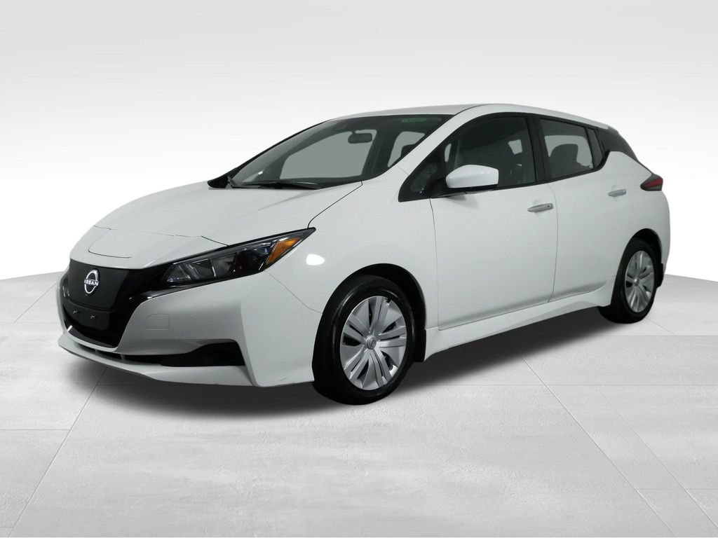 Used 2025 Nissan Leaf S FWD image 5
