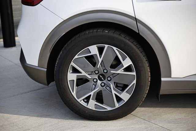 Certified 2025 Genesis GV60 Advanced image 6