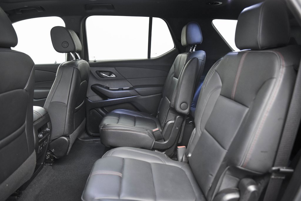 Used 2023 Chevrolet Traverse RS image 12