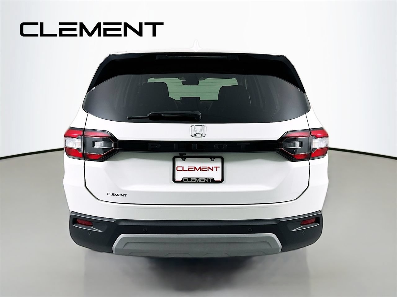 Used 2025 Honda Pilot EX-L image 8