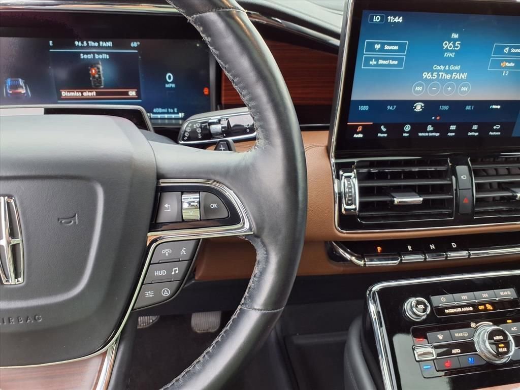 Used 2023 Lincoln Navigator L Reserve image 16