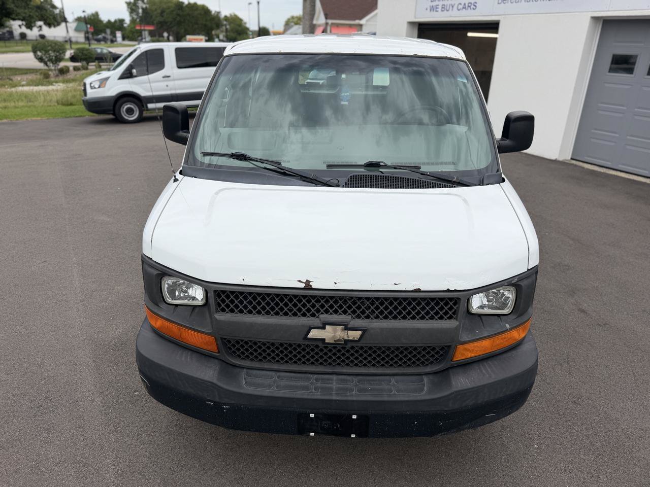 Used 2014 Chevrolet Express 1500 RWD image 4