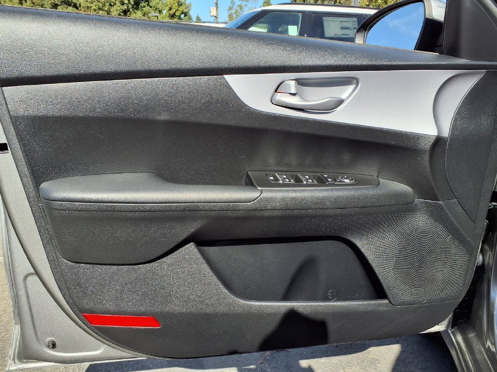 Certified 2024 Kia Forte LXS FWD image 15
