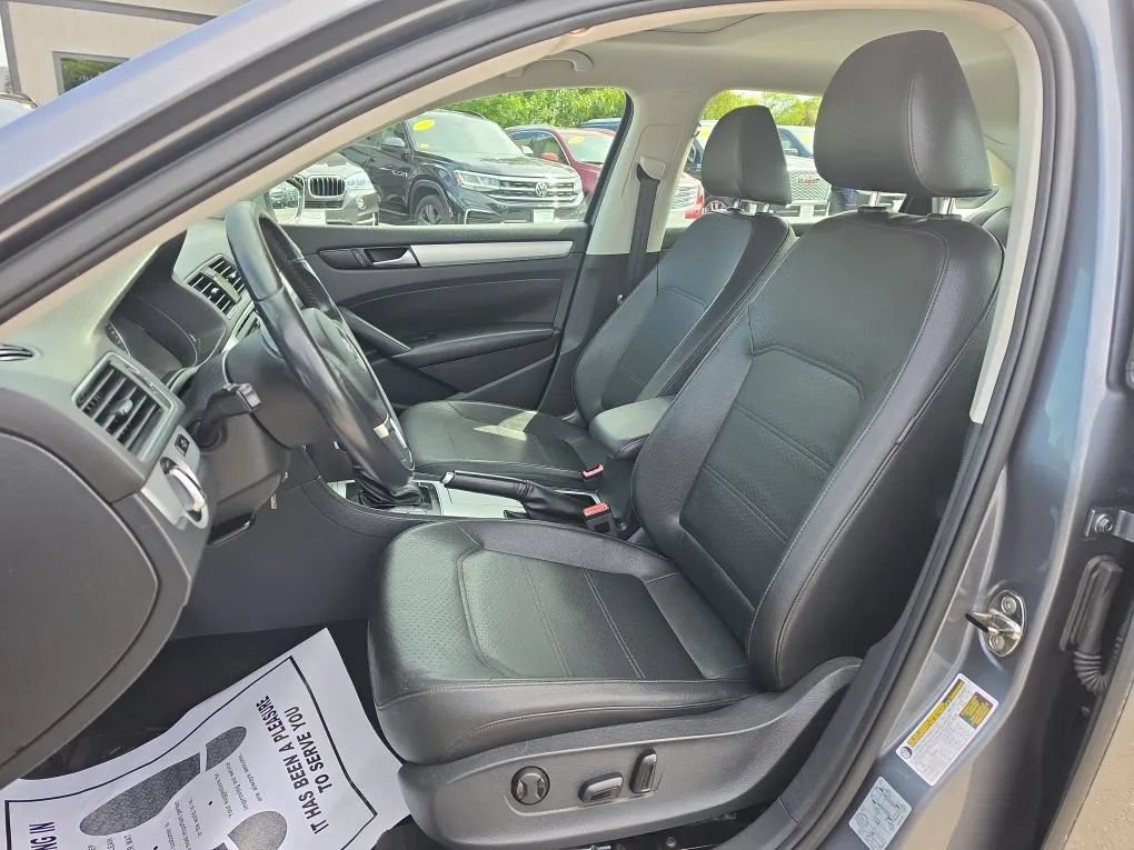 Used 2012 Volkswagen Passat 2.5 SE FWD image 13