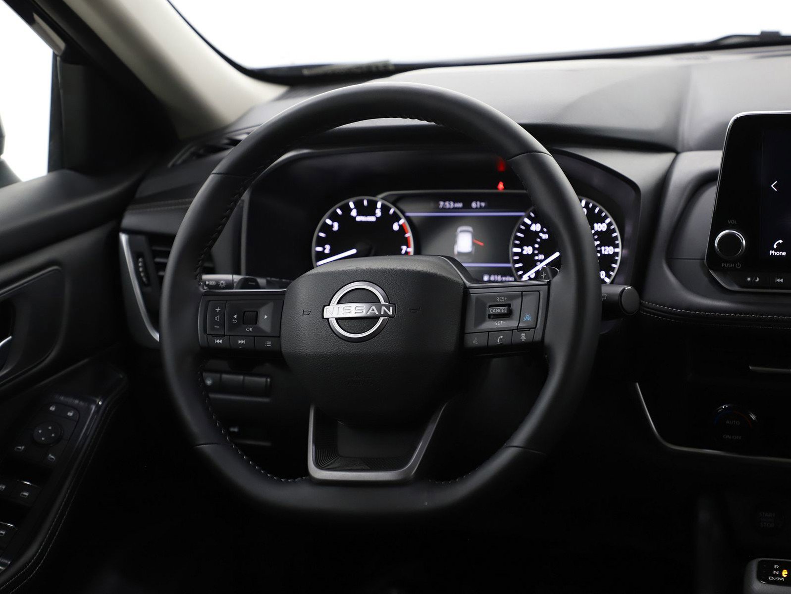 Used 2025 Nissan Rogue SV image 15