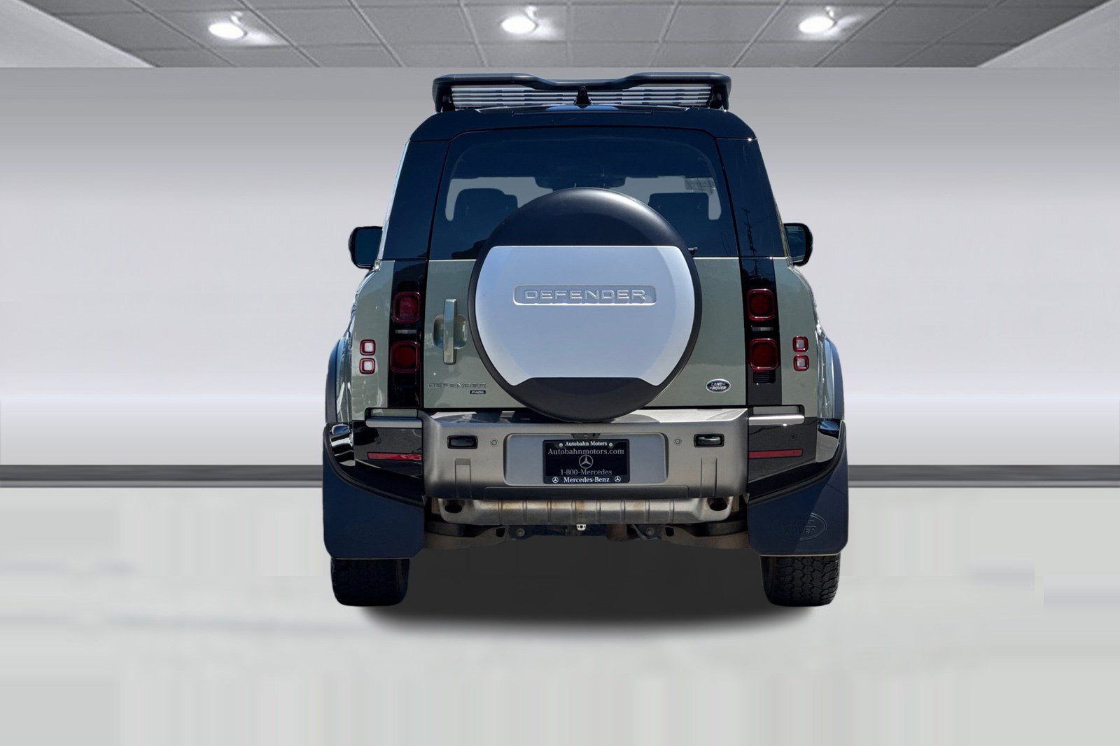 Used 2021 Land Rover Defender 90 X-Dynamic S AWD/4WD image 9
