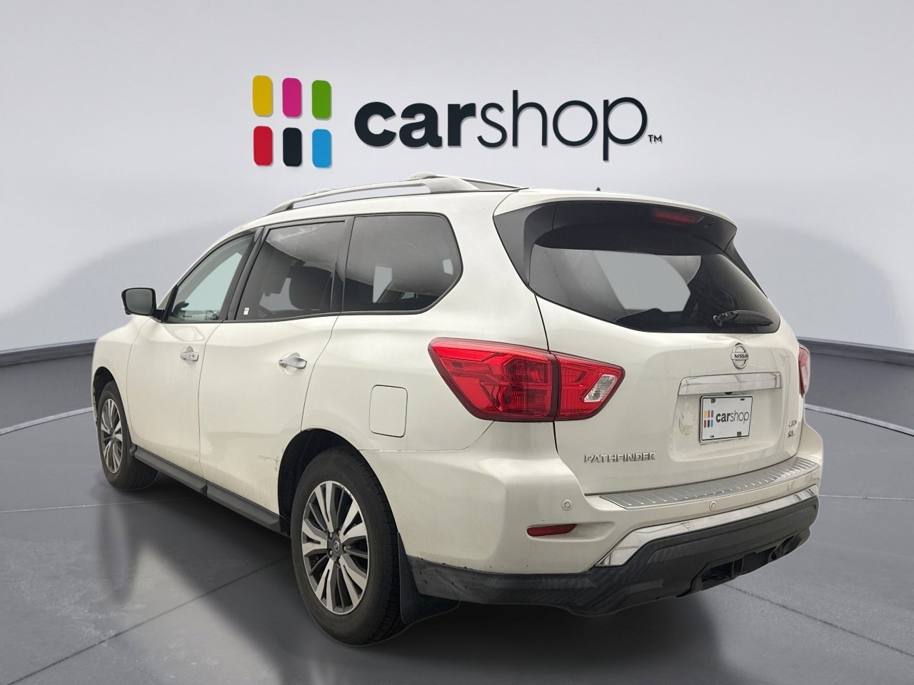 Used 2017 Nissan Pathfinder SL w/ SL Premium Package image 2