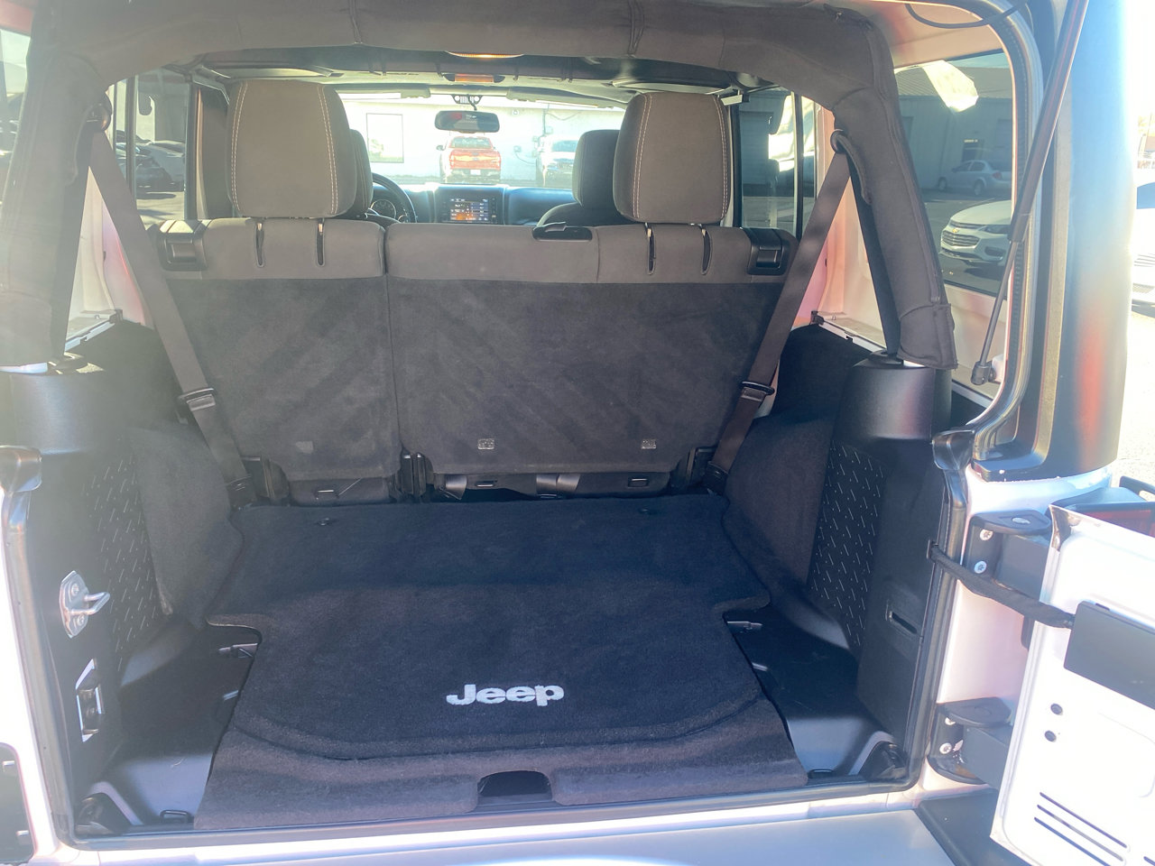 Used 2015 Jeep Wrangler Unlimited Sahara w/ Dual Top Group image 12