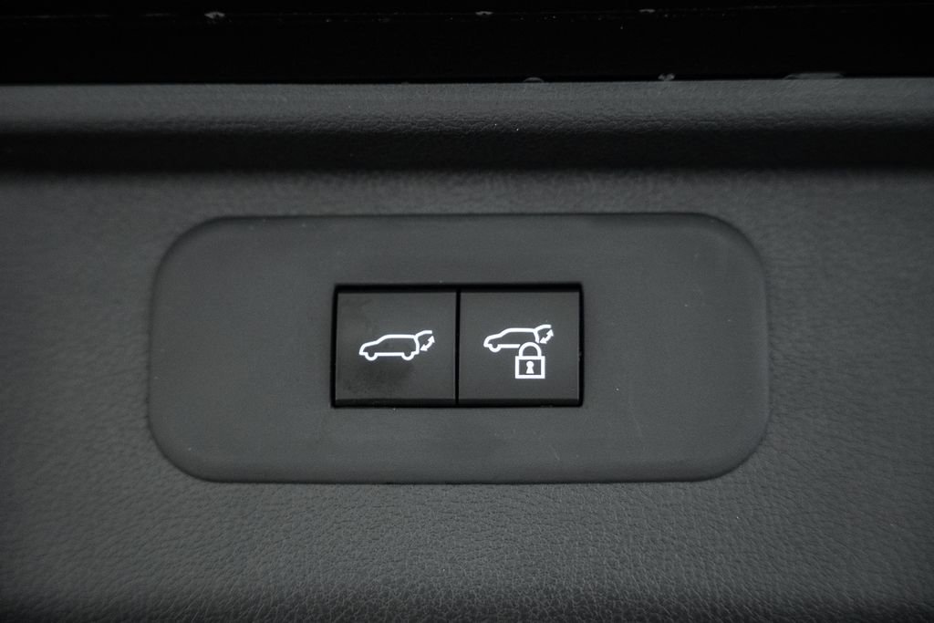 Used 2026 Toyota Grand Highlander XLE image 10