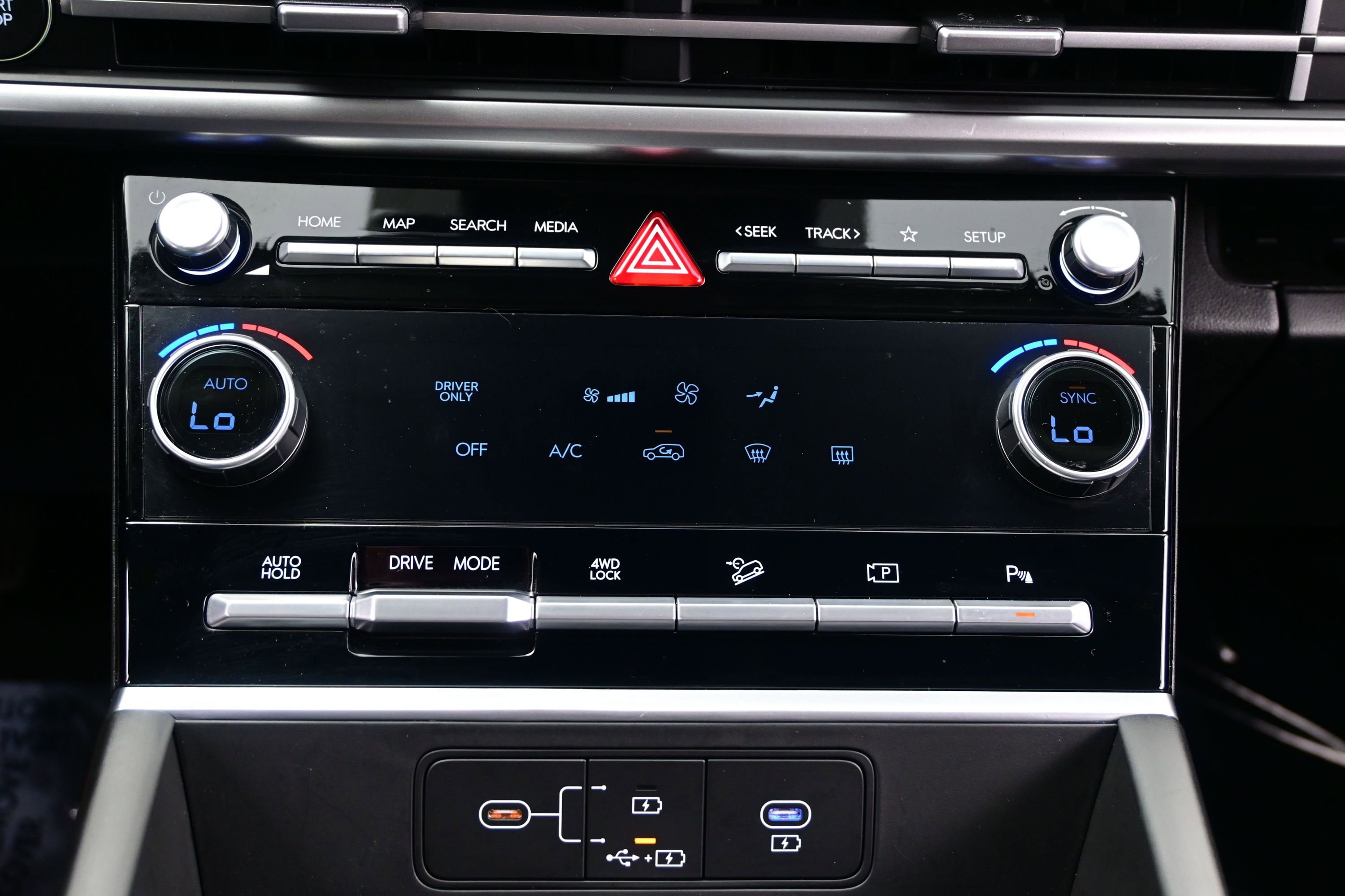 Certified 2026 Hyundai Santa Fe SE AWD/4WD image 20