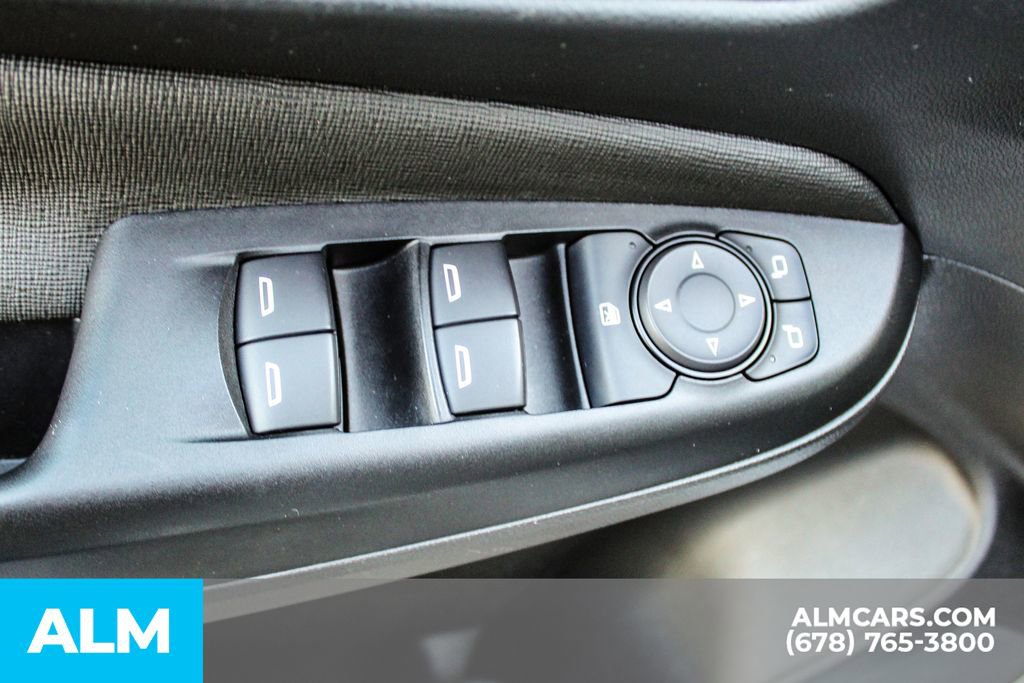 Used 2025 Buick Envista Preferred image 37