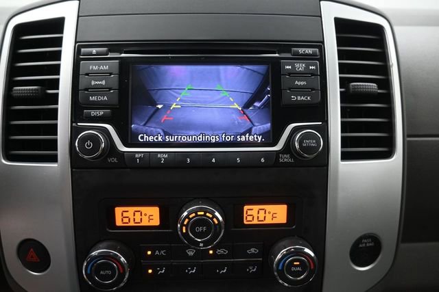 Used 2016 Nissan Frontier SV w/ SV Value Truck Package AWD/4WD image 9