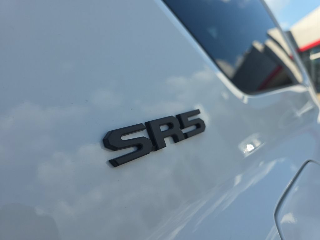 Certified 2026 Toyota 4Runner SR5 AWD/4WD image 9