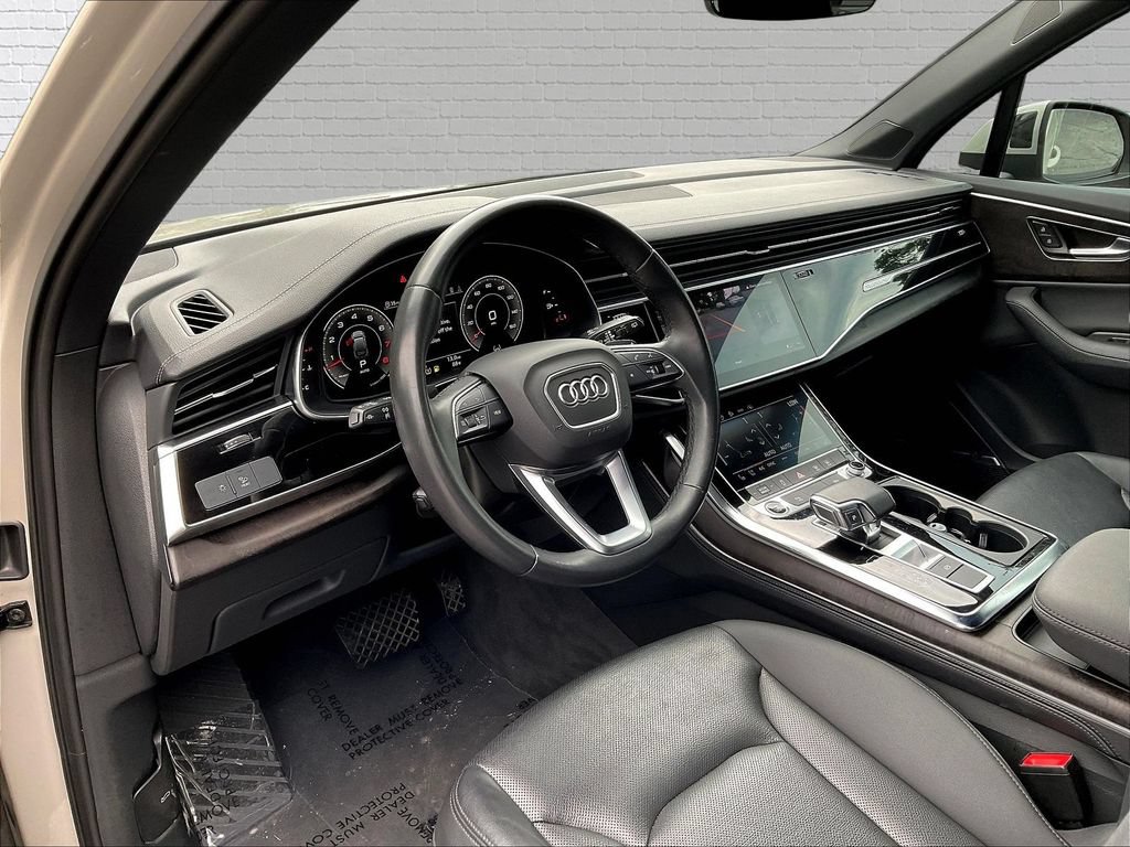 Used 2023 Audi Q7 3.0T Premium Plus w/ Premium Plus Package AWD/4WD image 15