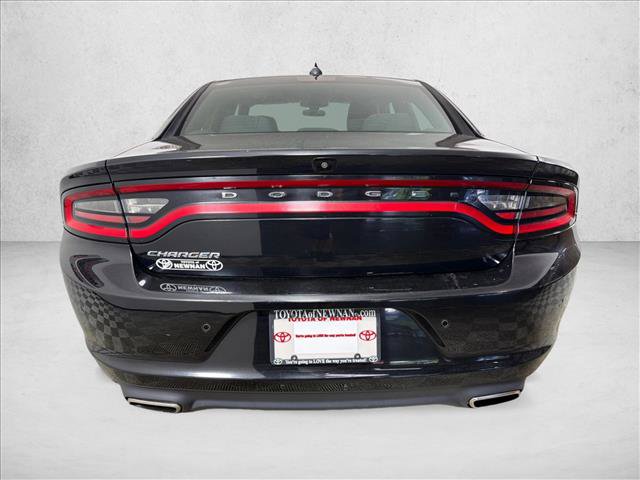 Used 2023 Dodge Charger SXT RWD image 4