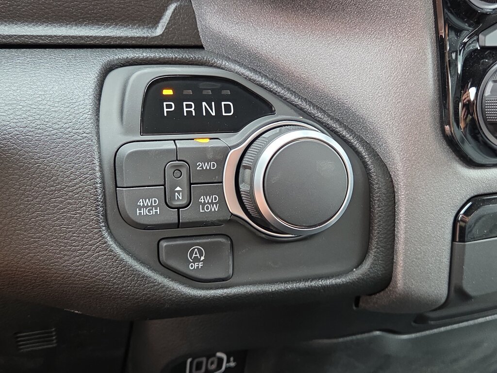 New 2026 RAM 1500 Tradesman AWD/4WD image 14