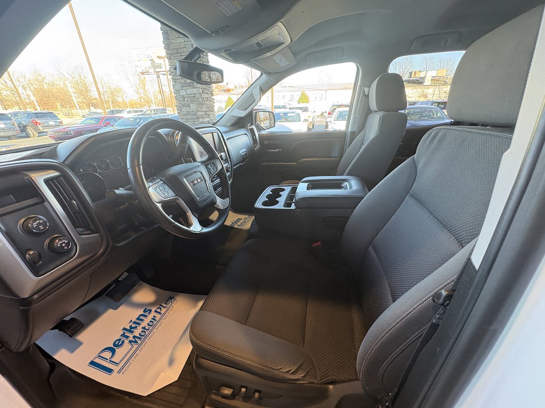 Used 2018 GMC Sierra 1500 SLE w/ SLE Value Package image 19