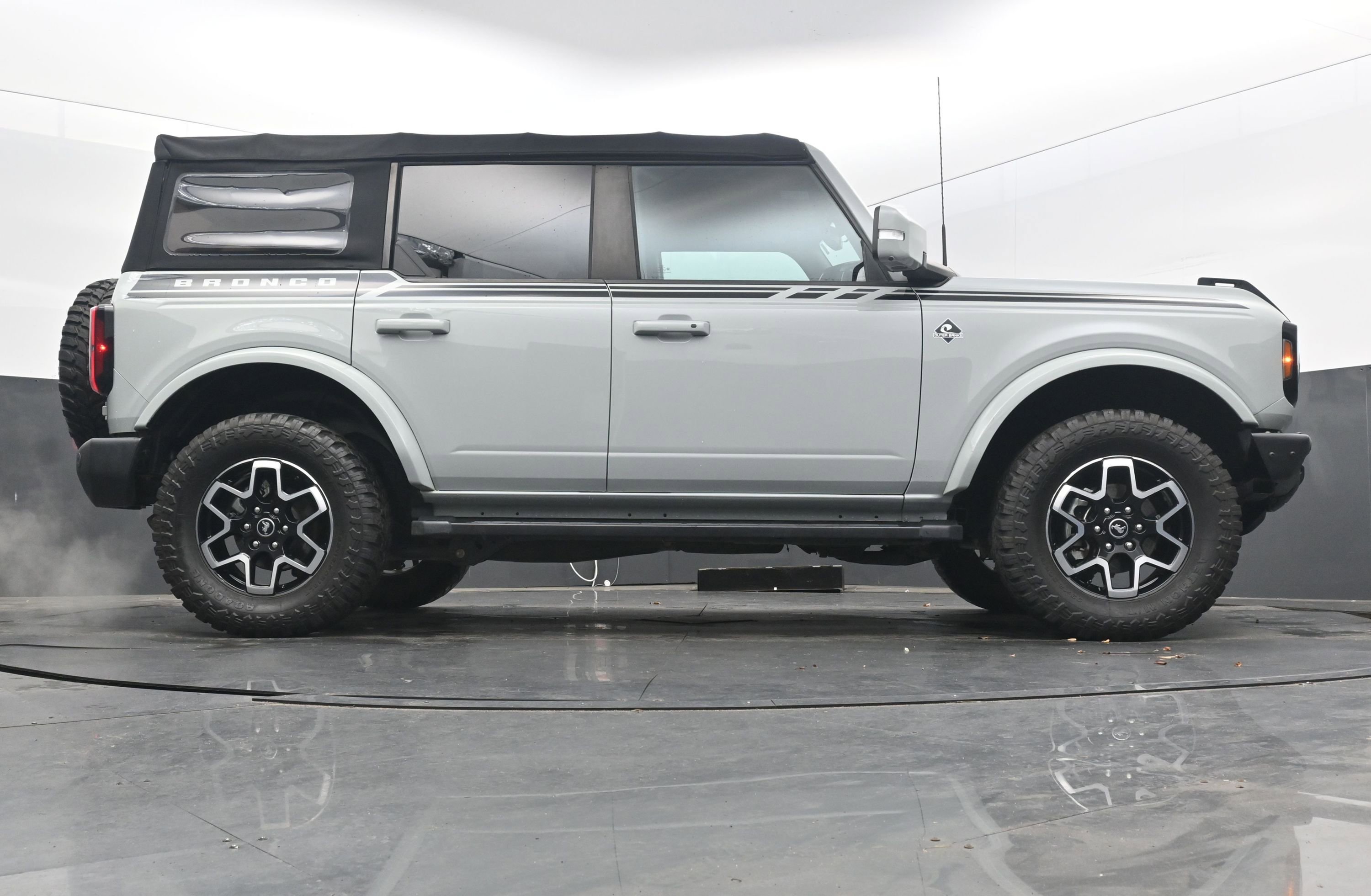 Used 2021 Ford Bronco Outer Banks image 30