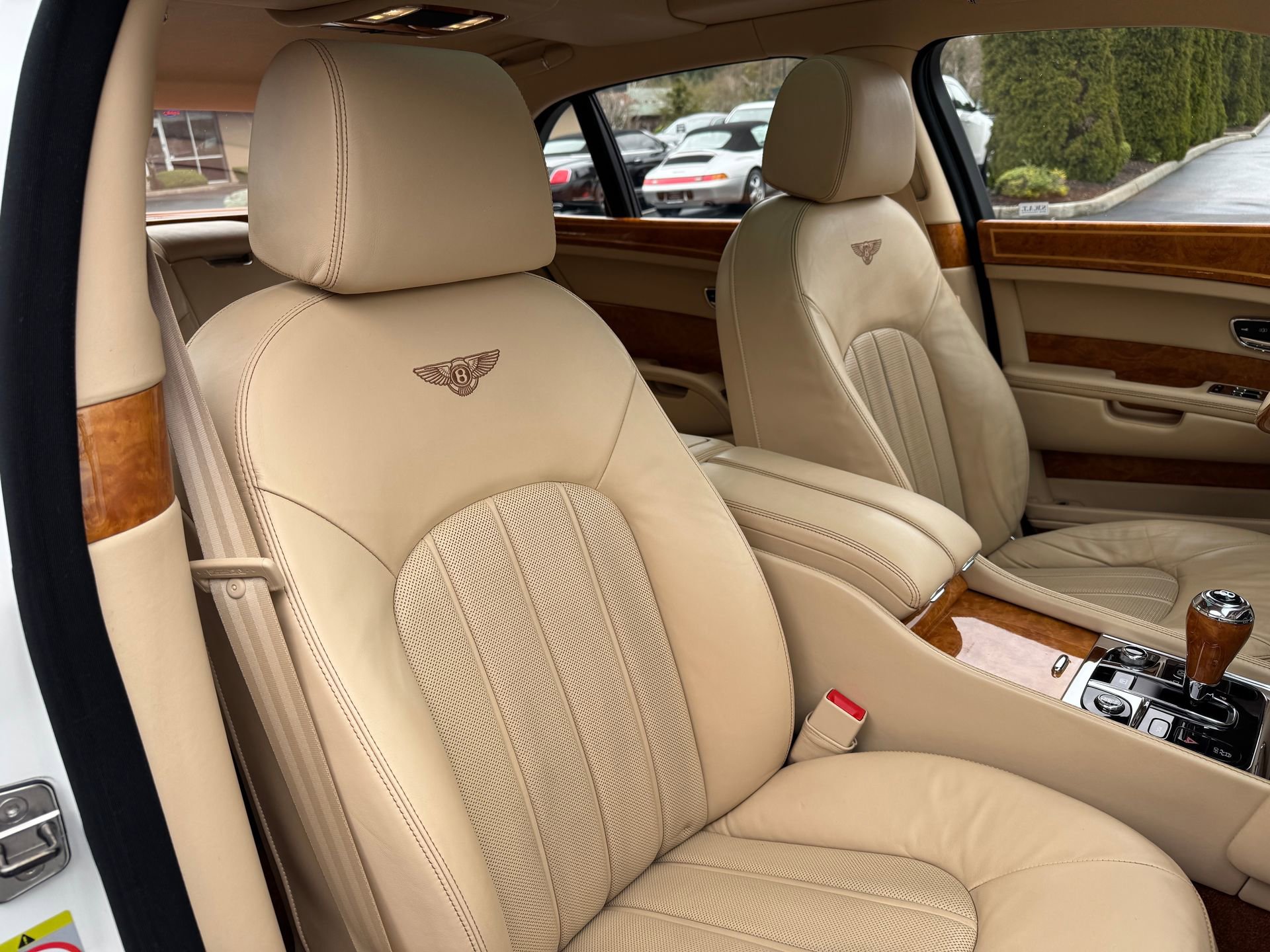 Used 2013 Bentley Mulsanne image 40