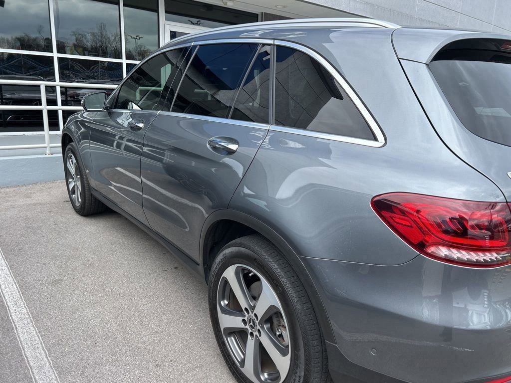Used 2020 Mercedes-Benz GLC 300 image 3