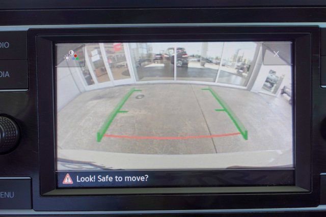 Used 2021 Volkswagen Atlas S image 23