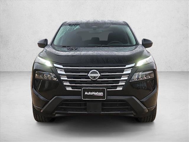 Used 2024 Nissan Rogue SV AWD/4WD image 2