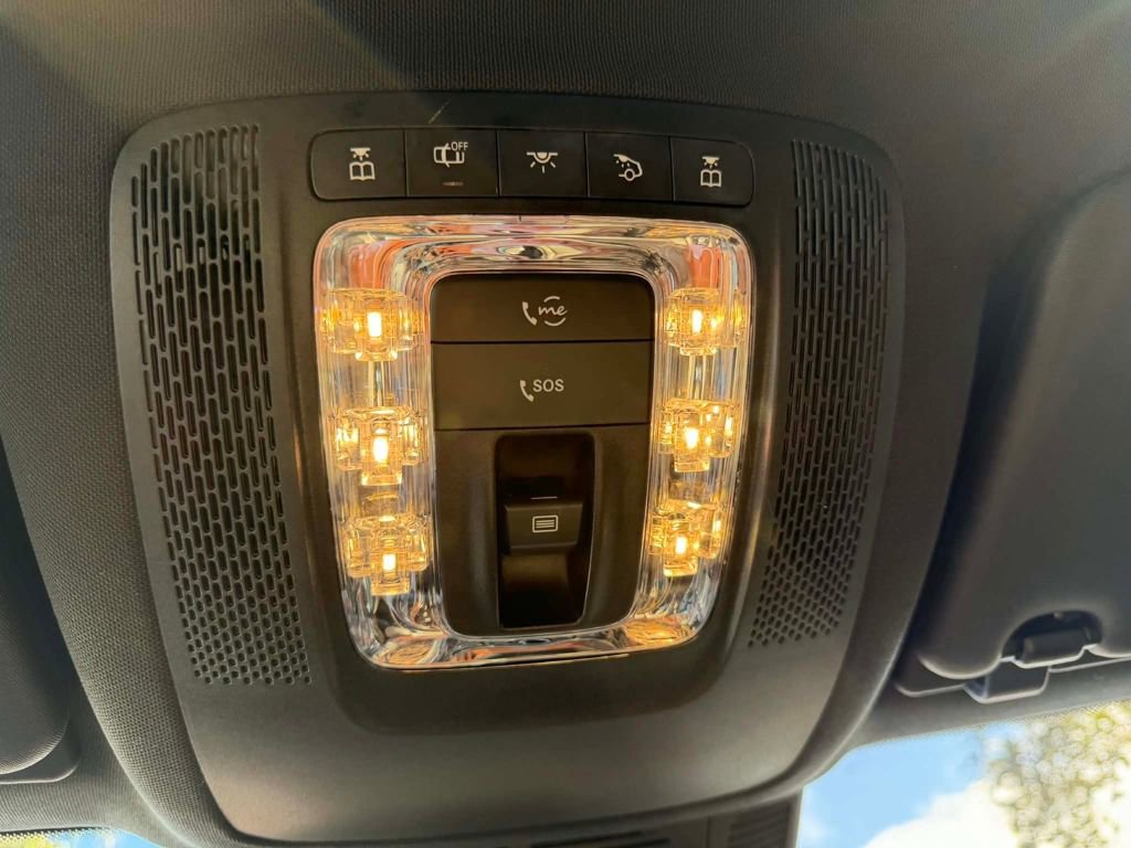 Used 2024 Mercedes-Benz GLS 580 4MATIC image 26