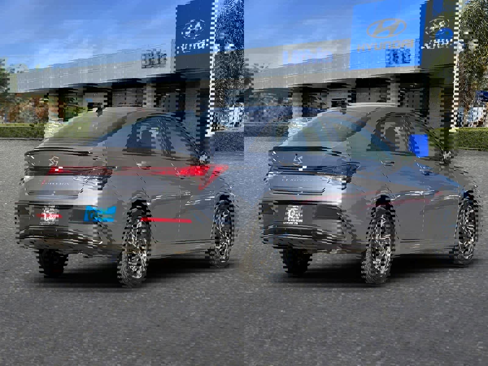 New 2025 Hyundai Elantra Sport video 2