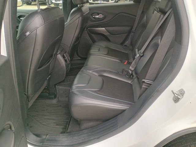 Used 2020 Jeep Cherokee Latitude Plus FWD image 21