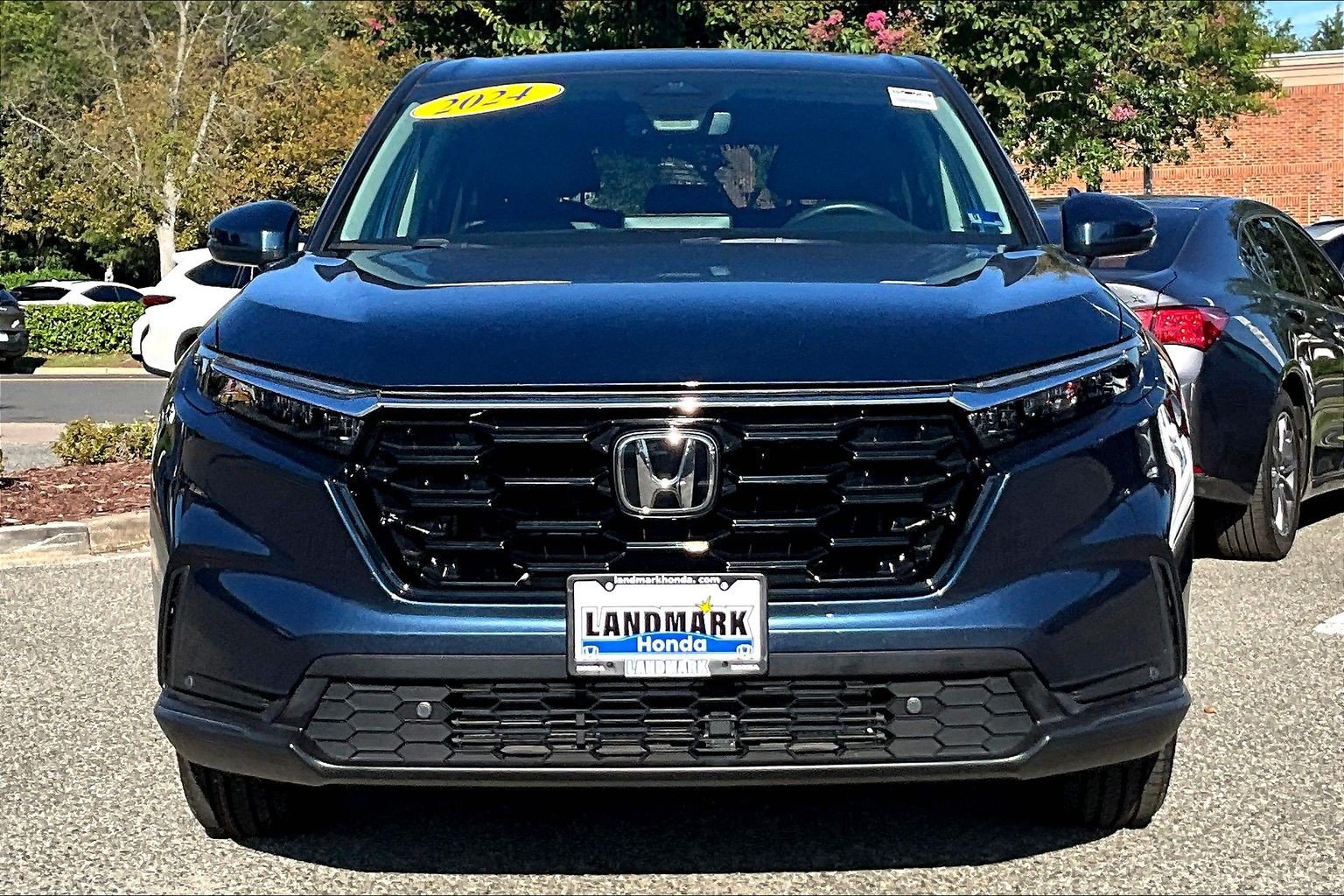 Used 2024 Honda CR-V EX-L image 3
