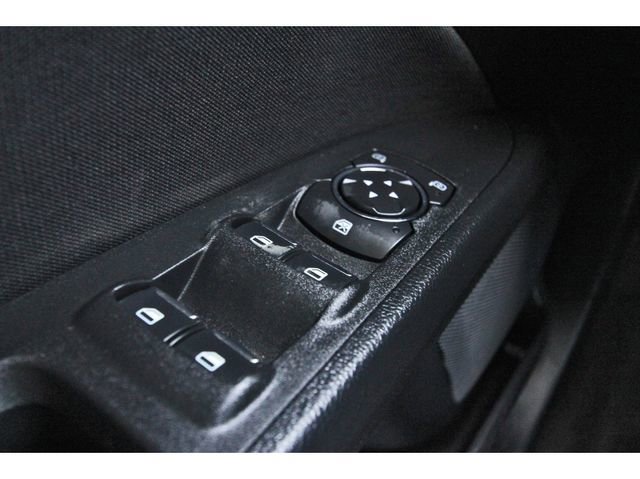 Used 2020 Ford Fusion SE image 20