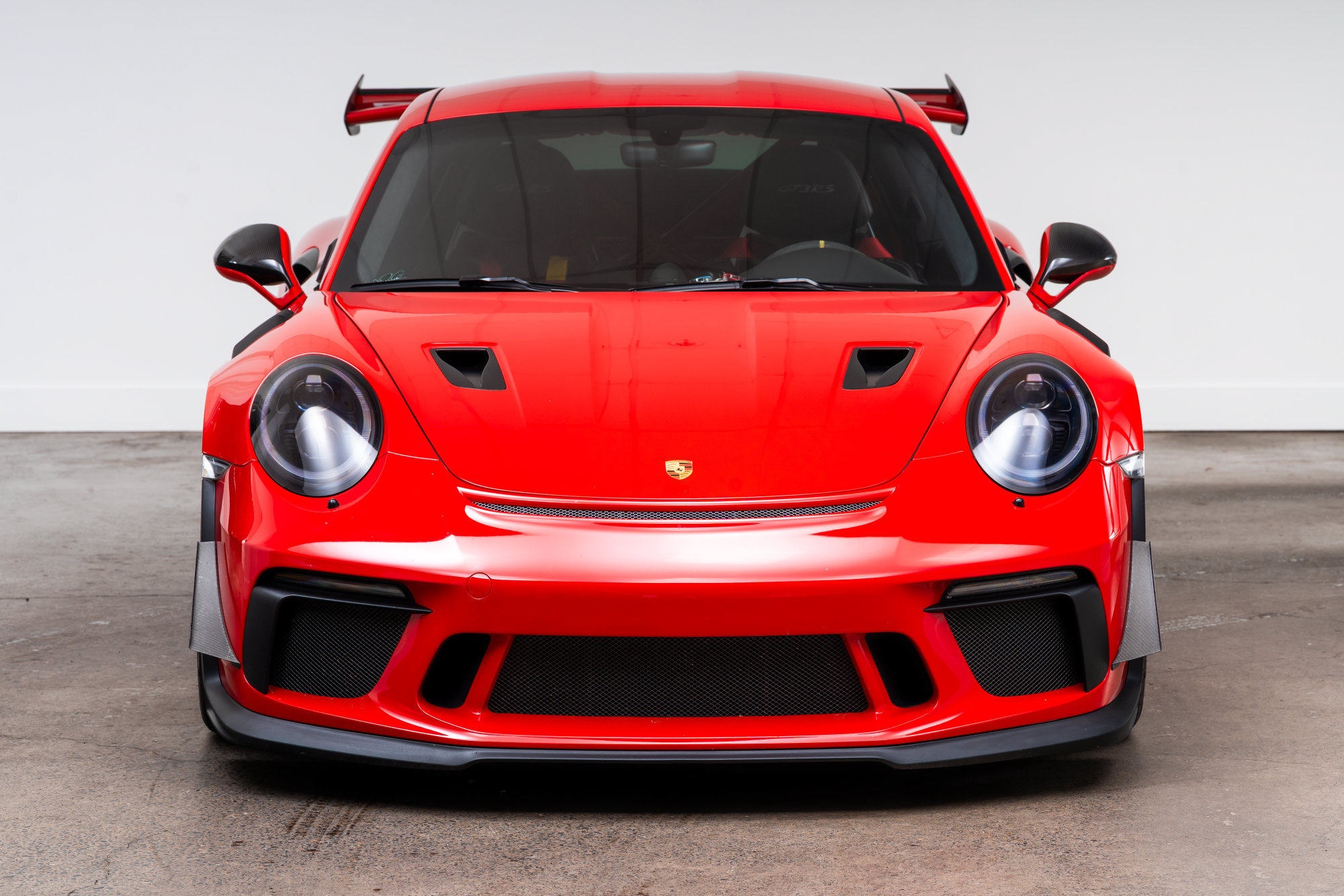 Used 2019 Porsche 911 GT3 RS RWD image 3