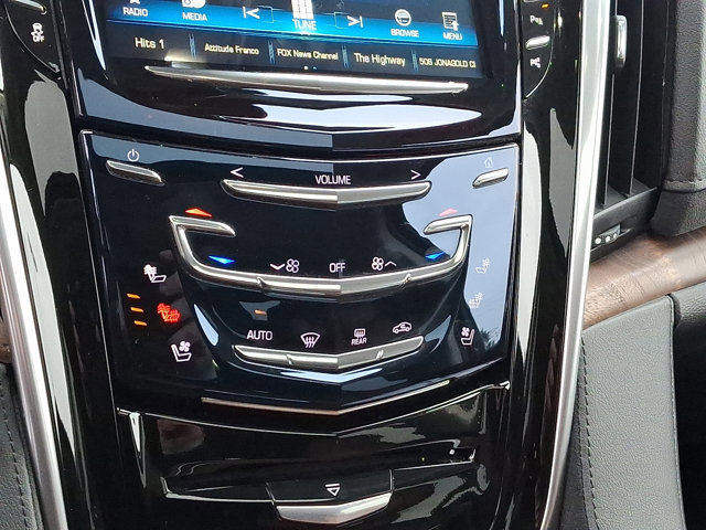 Used 2020 Cadillac Escalade Luxury image 19