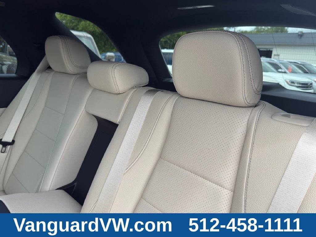 Used 2025 Mercedes-Benz GLE 450 4MATIC w/ Warmth & Comfort Package image 31