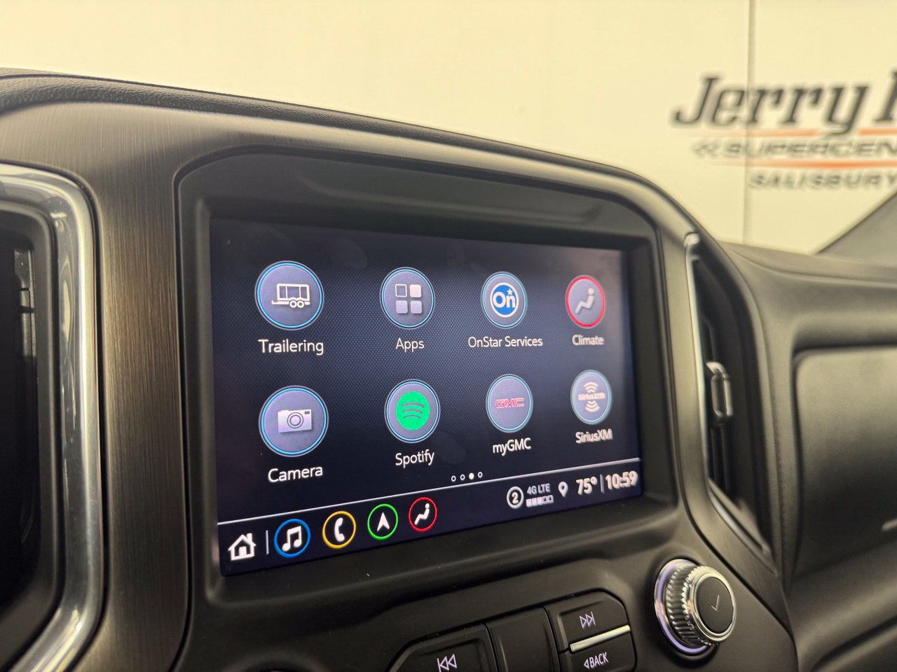 Used 2021 GMC Sierra 1500 AT4 w/ AT4 Premium Package AWD/4WD image 21