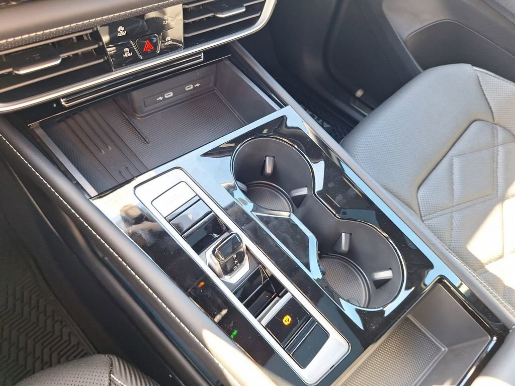 New 2026 Volkswagen Atlas Cross Sport SE image 14