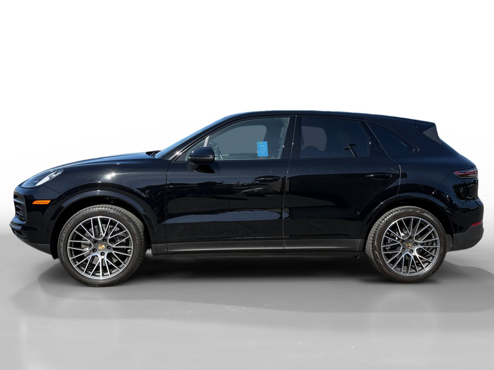 Used 2023 Porsche Cayenne Platinum Edition AWD/4WD image 2