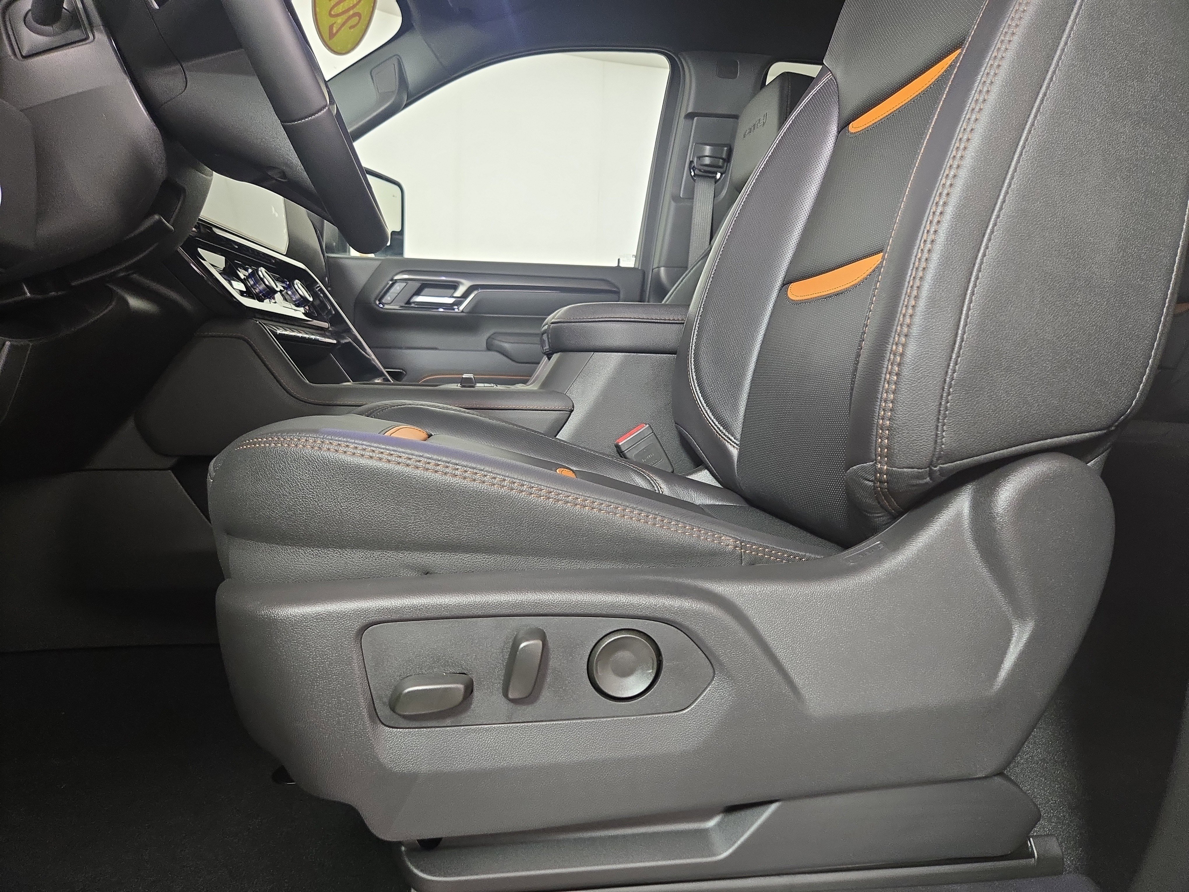 Certified 2026 GMC Sierra 2500 AT4 AWD/4WD image 28