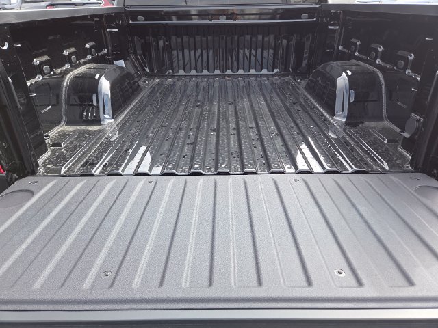 New 2026 Chevrolet Silverado 1500 LT w/ LPO, Liner Protection Package AWD/4WD image 17