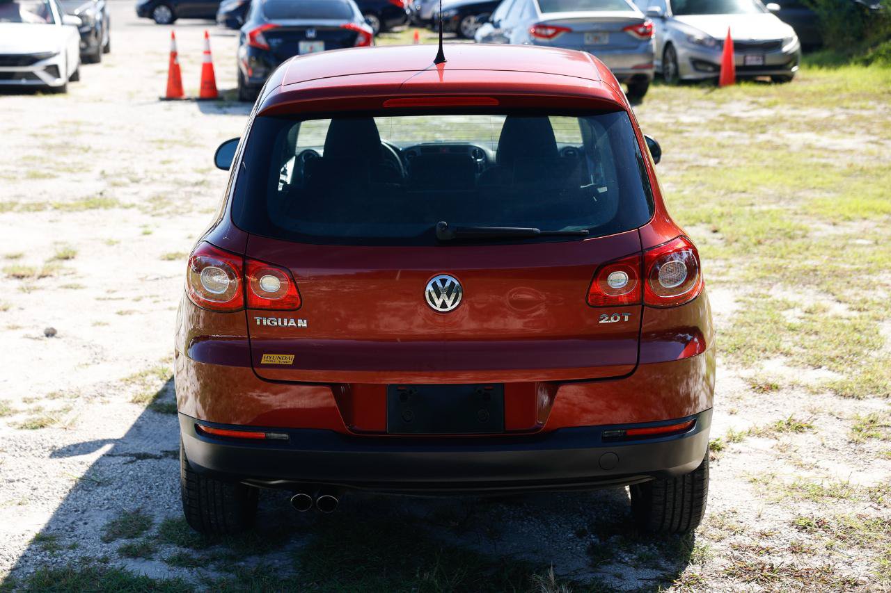 Used 2011 Volkswagen Tiguan S FWD image 9