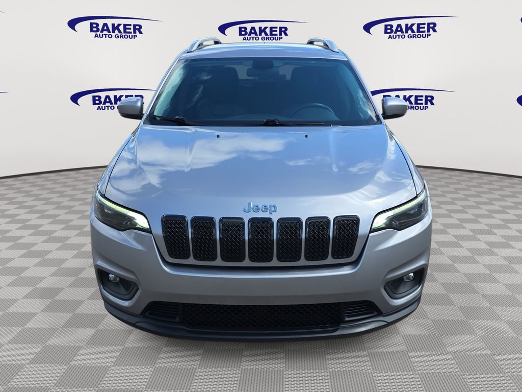 Used 2020 Jeep Cherokee Latitude Plus w/ Cold Weather Group AWD/4WD image 2